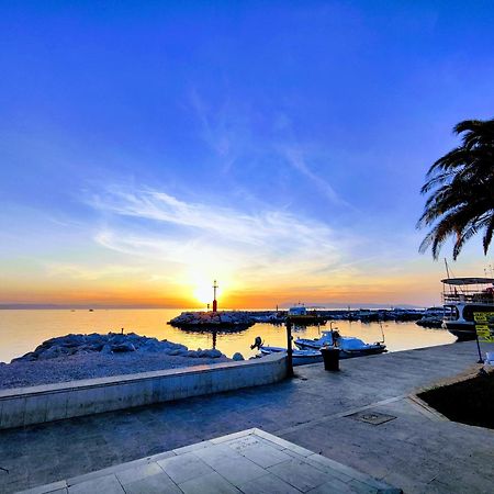 Sea & Sun Apartments Tučepi エクステリア 写真