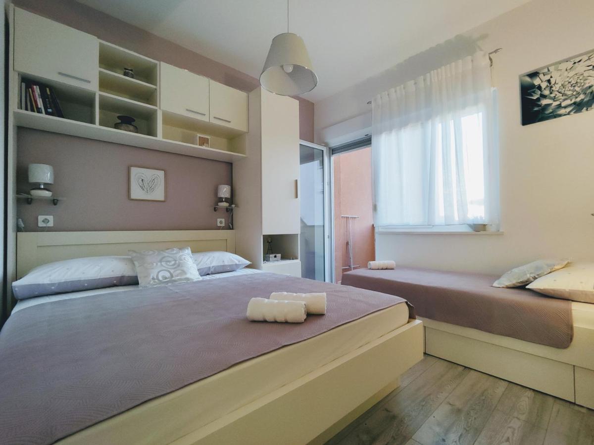 Sea & Sun Apartments Tučepi エクステリア 写真